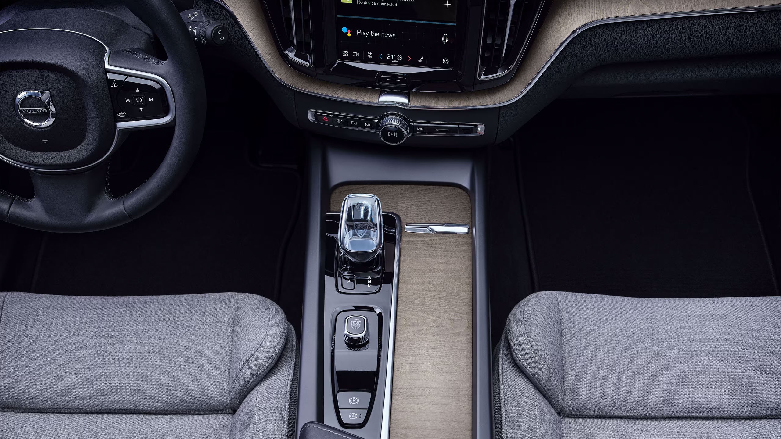 xc60-hybrid-gallery-1-2560x1440-v